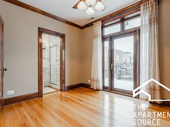 3rd image of 2920 W Cullom Ave #1
