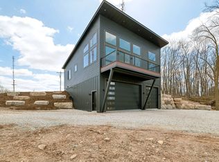 4062 Heritage Rd, De Pere, WI 54115