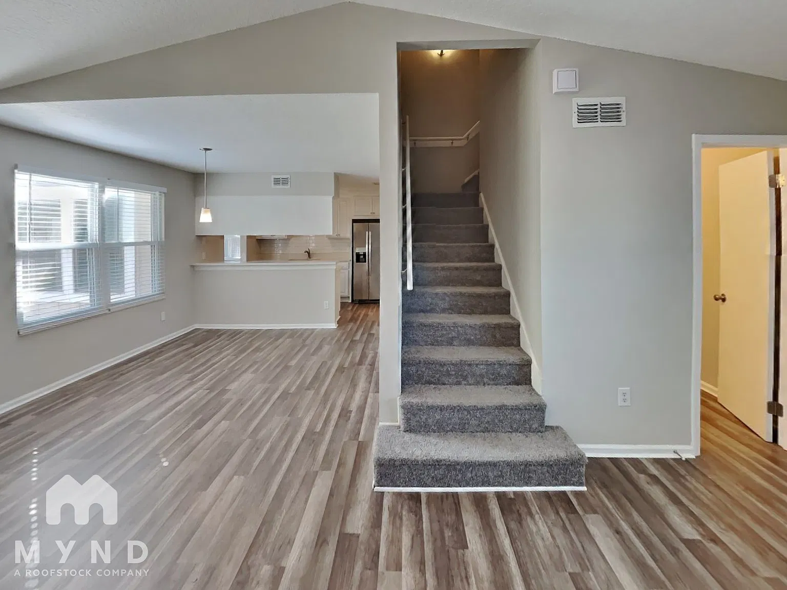 3 bed, 2.5 bath, 1450 sqft, $1,775 — Photo 4