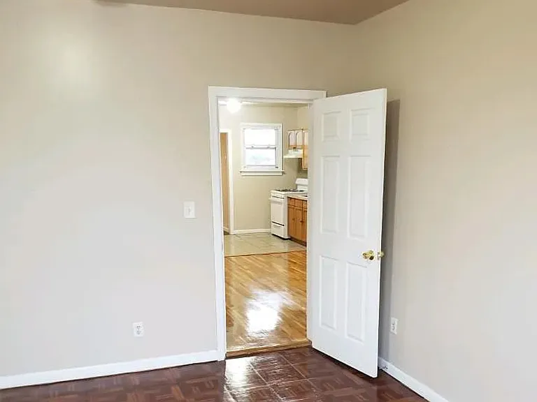 153 Temple St #3 — Photo 12