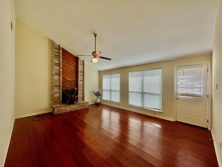 3038 Sam Houston Dr — Photo 5