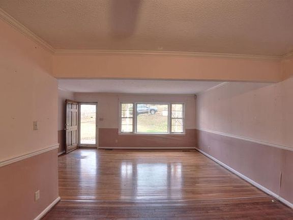 5th image of 1829 Buford St
