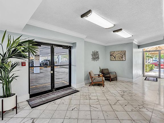 3rd image of 2020 NE 135th St APT 601