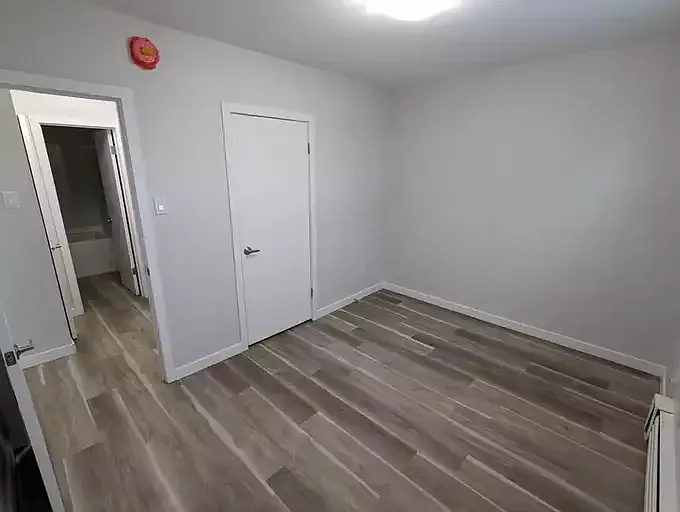 511 Munroe Ave #3 — Photo 8
