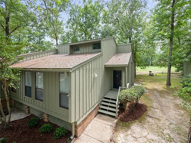 1st image of 640 Tete Lours Dr APT 26