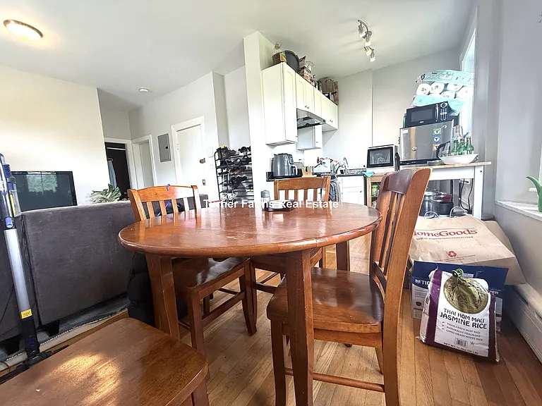 102 Willow St #4F — Photo 2