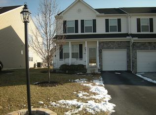 308 Maple Dr, Hanover, PA 17331