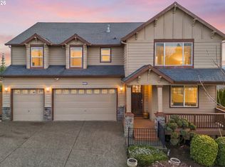 12702 SE Meadehill Ave, Happy Valley, OR 97086