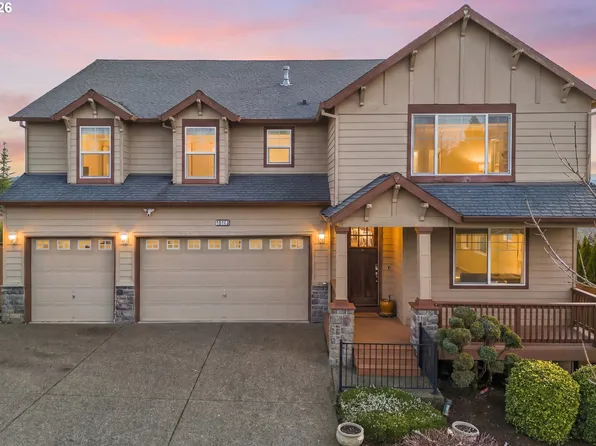 12702 SE Meadehill Ave, Happy Valley, OR 97086