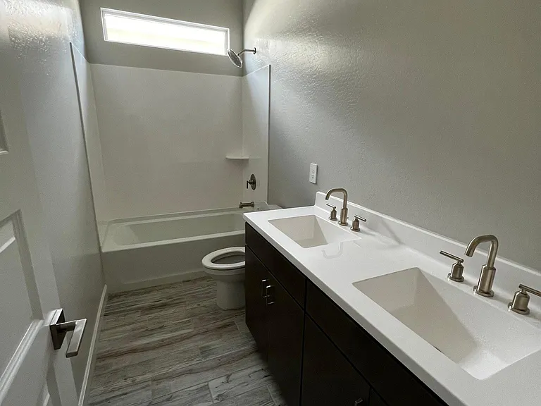 10548 W Albert Ln — Photo 15