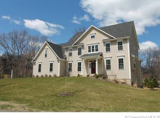 11 Queens Peak, Canton, CT 06019
