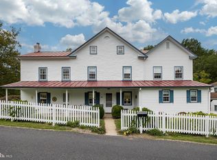 909 Fellowship Rd, Chester Springs, PA 19425