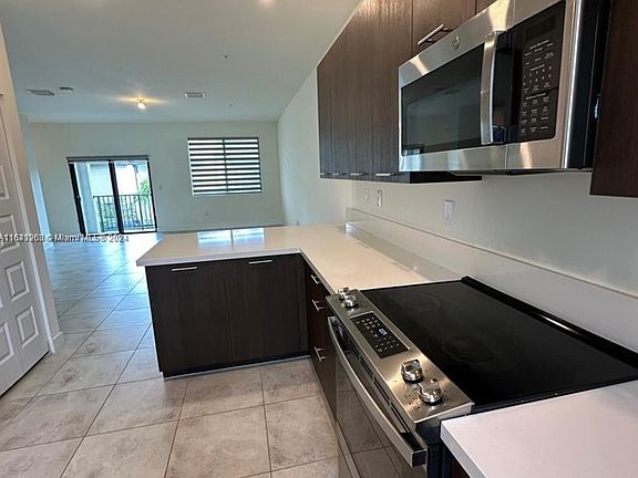 3rd image of 4618 NW 84th Ave #4618