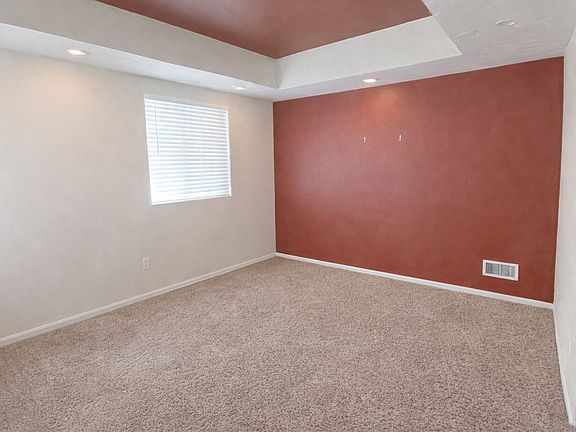 3rd image of 97 Welby St