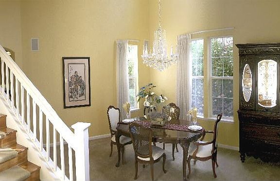 Elegant Dining