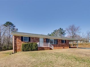 2742 Old Cox Rd, Asheboro, NC 27205