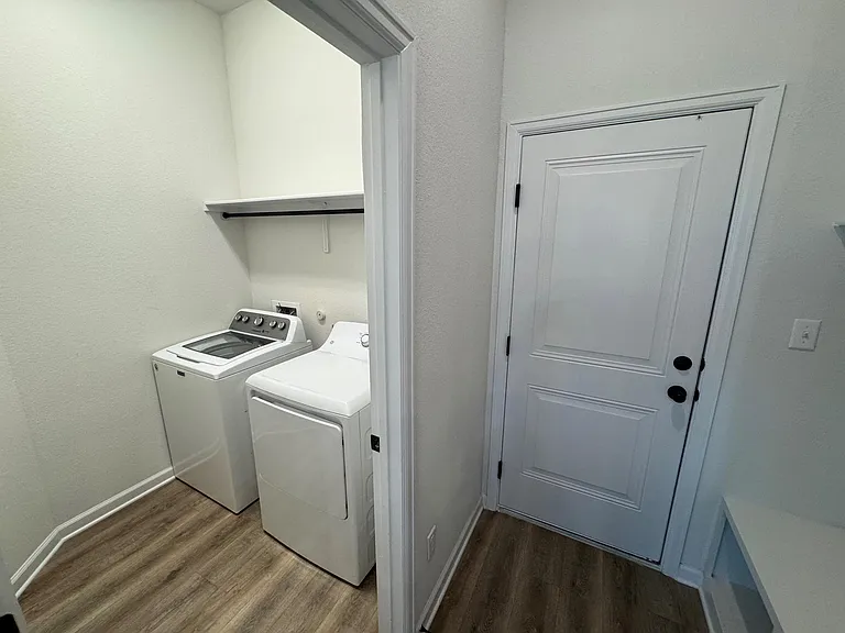 1136 Olympic Ln — Photo 18