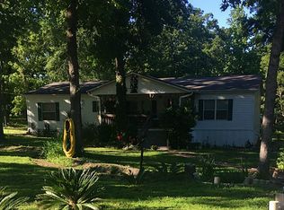 153 Colony Park Dr, Trinity, TX 75862