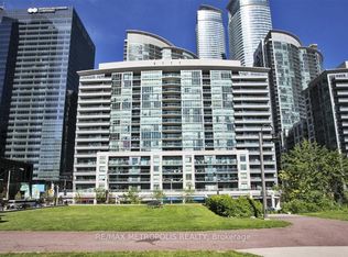 51 Lower Simcoe St #321, Toronto, ON M5J 3A2