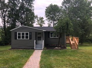 96 Mount View St, Newton, NJ 07860