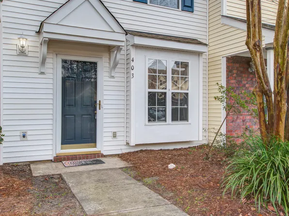 403 Yellow Hawthorn Cir, Summerville, SC 29483