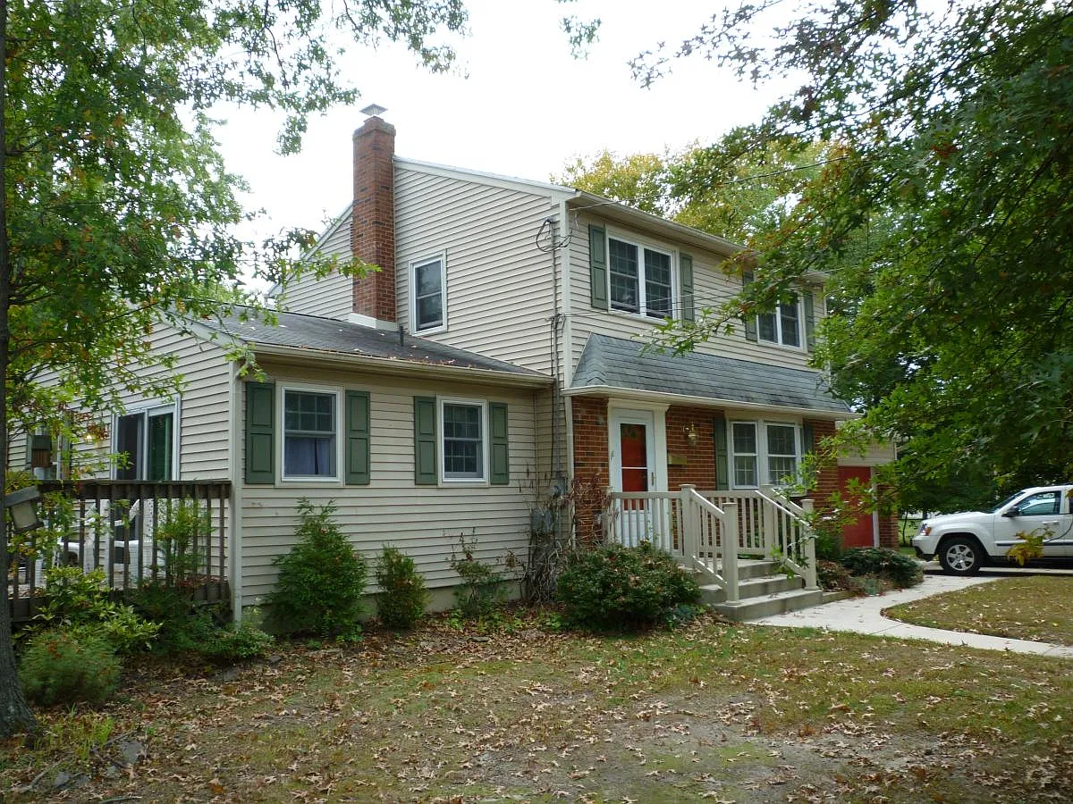 5 bed, 1718 sqft, $3,000 — Photo 2