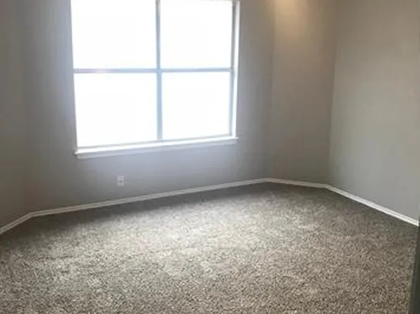 13826 Lothian Dr, Pflugerville, TX 78660