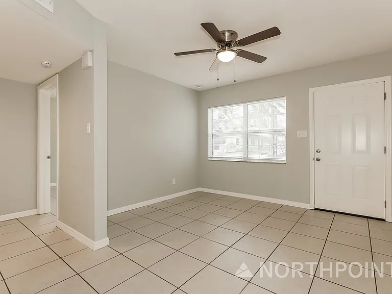 1733 W Saint Louis St — Photo 4