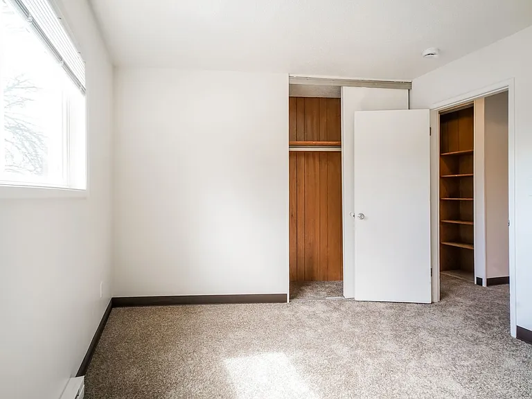Riviera Apartments — Photo 10