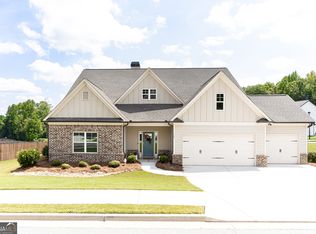 161 Parkers Pl, Hoschton, GA 30548