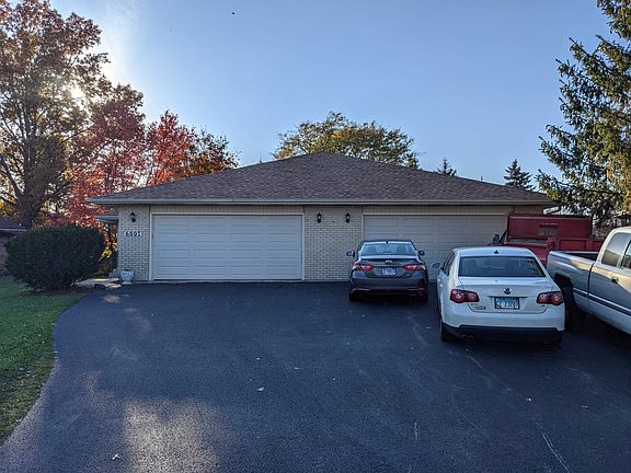 3rd image of 6005 Boxwood Dr