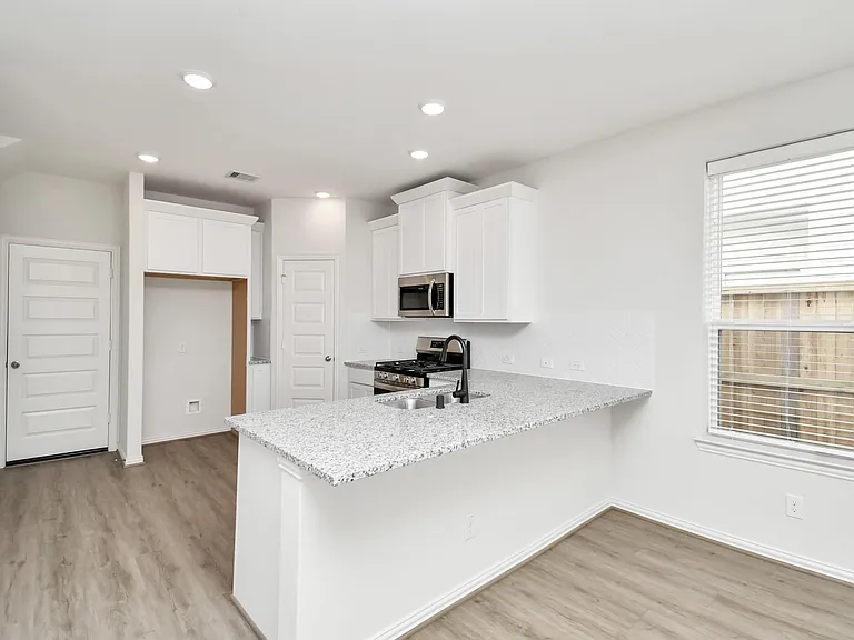 1534 Revolution Way — Photo 19