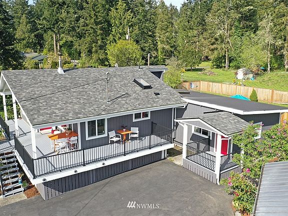 5th image of 2681 Mountain View Drive NE