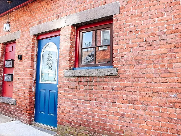 1 Dean Ave #3 — Photo 1