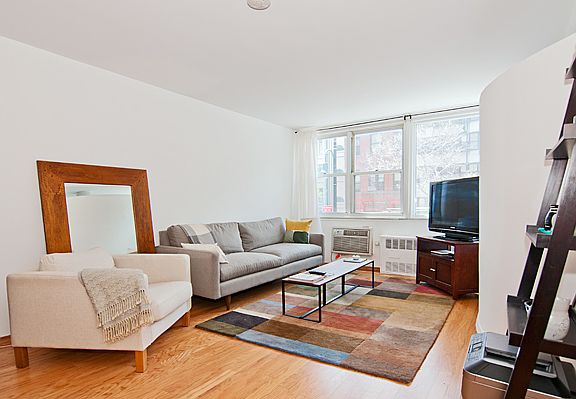 3rd image of 333 E 14th St APT 2M