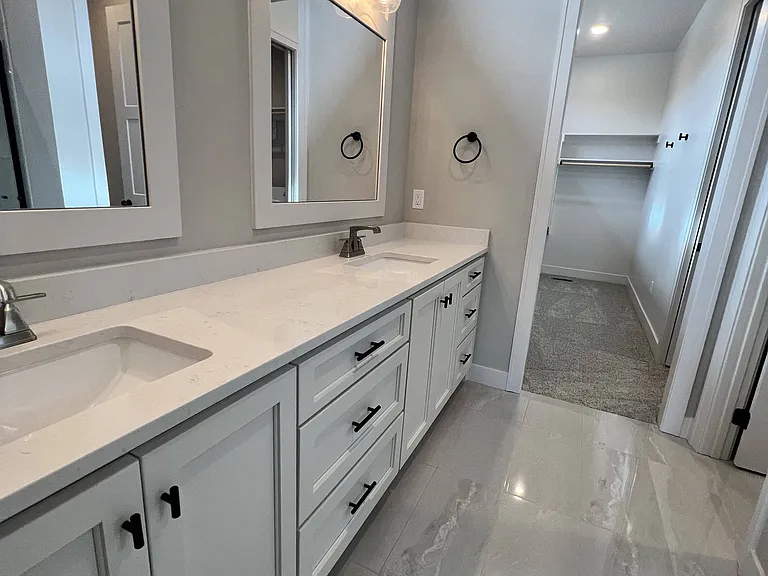 11009 S Millstone Dr — Photo 30