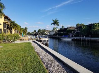 1380 Blue Point Ave, Naples, FL 34102