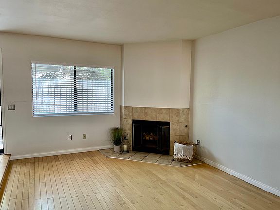 4th image of 4510 Campus Ave APT 4