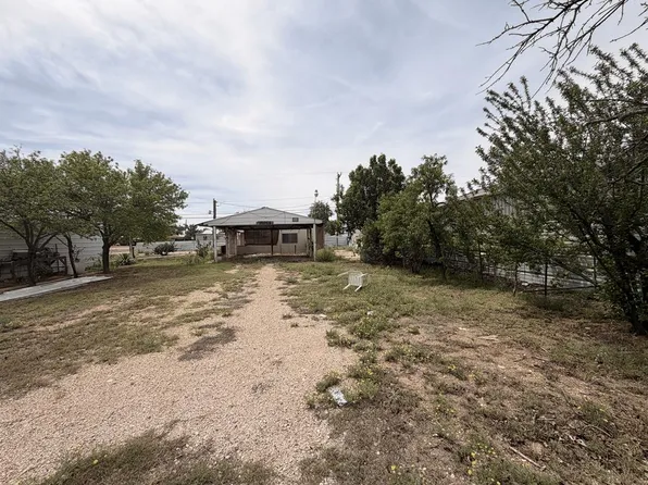 618 Southeast Ave N #F, Seminole, TX 79360