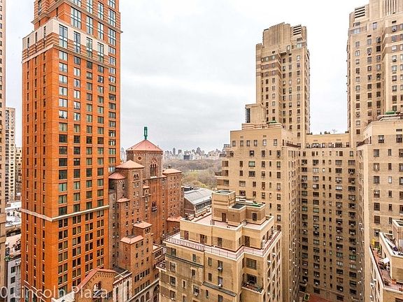5th image of 30 W 63rd St APT 19V