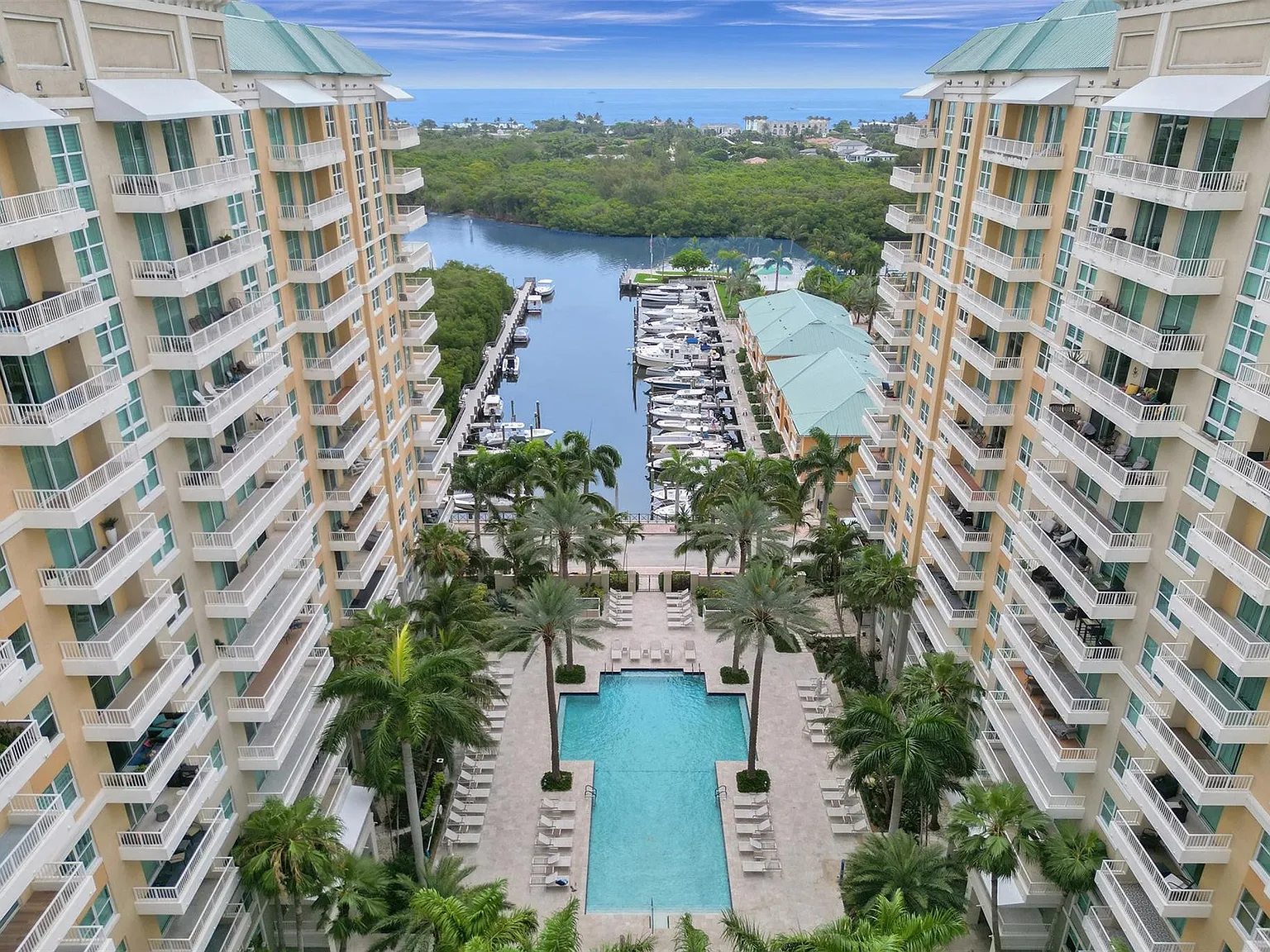 2 bed, 2.0 bath, 1206 sqft, $4,500 — Photo 1