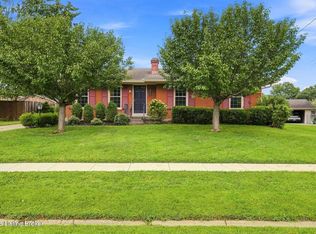 9015 Shevie Dr, Louisville, KY 40272