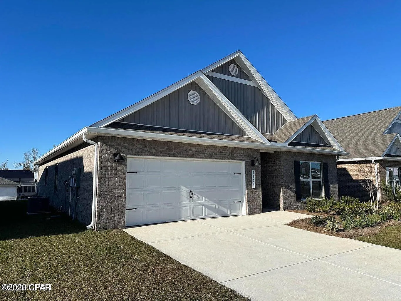 4 bed, 1812 sqft, $2,395 — Photo 2