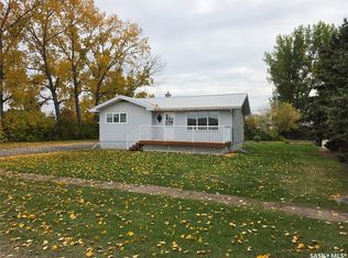 512 2nd Ave, Kelliher, SK S0A1V0