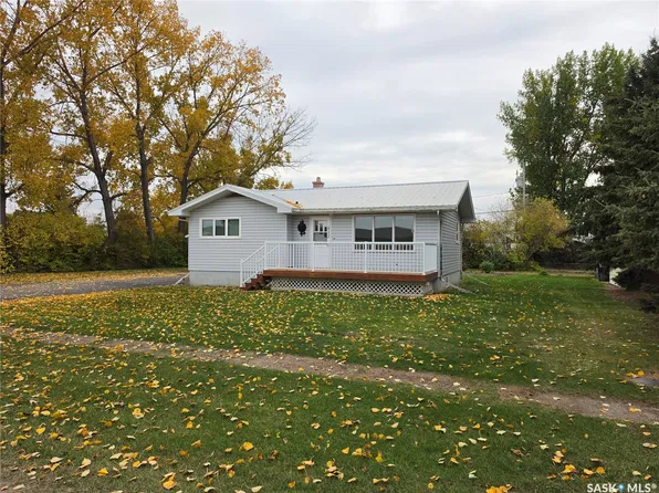 512 2nd Avenue, Raymore, SK S0A 3J0