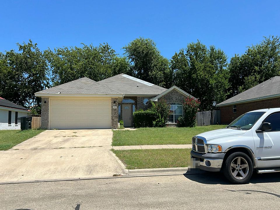 1st image of 2902 Bachelor Button Blvd