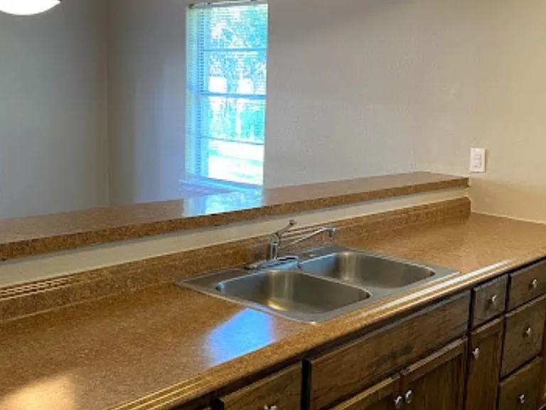 9325 Kentshire Dr #B — Photo 6