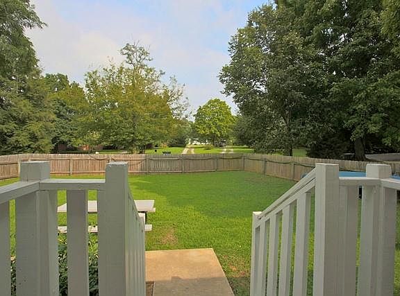 3rd image of 147 31w Highway Old