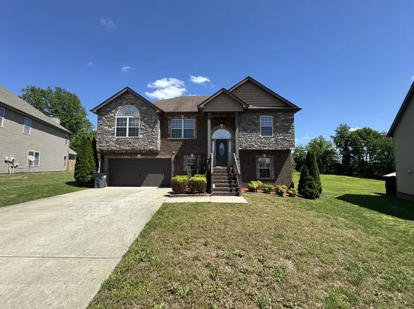 2937 McManus Cir, Clarksville, TN 37042