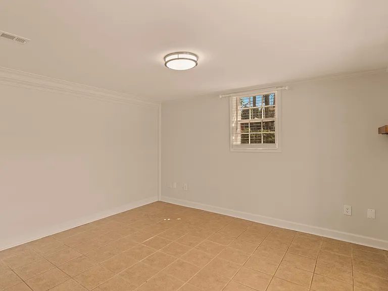 118 Revere Dr — Photo 22